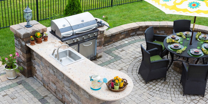 Outdoor Kitchens